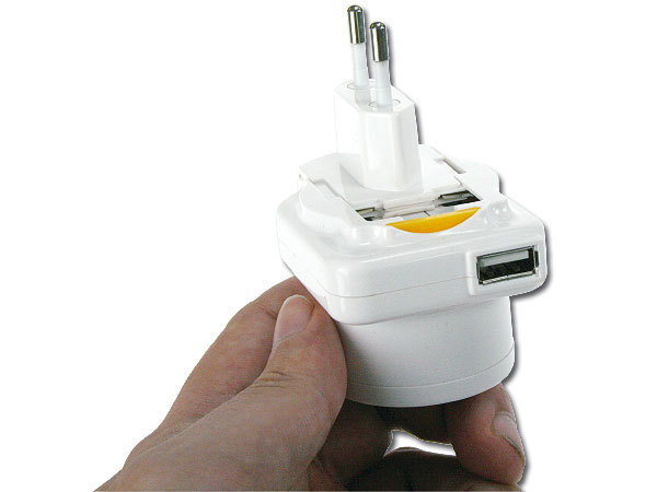 USB TRAVEL CHARGER AND UNIVERSAL TRAVEL POWER ADAPTOR